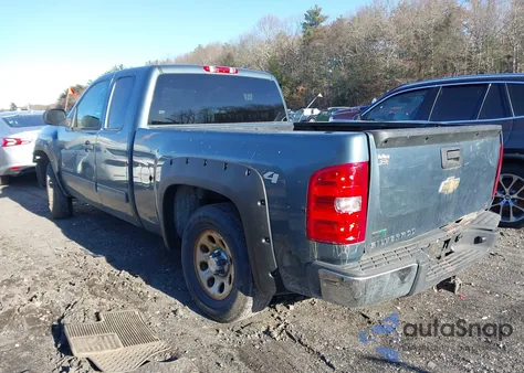 2010 Chevrolet Silverado 1500 Ls z USA, uszkodzony, nr VIN 1GCSKREA4AZ258690